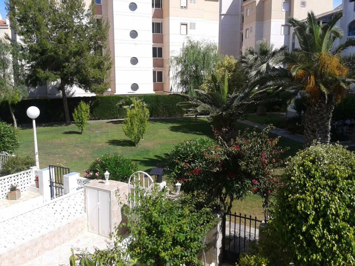 Duplex Calas Blancas Torrevieja Exteriör bild